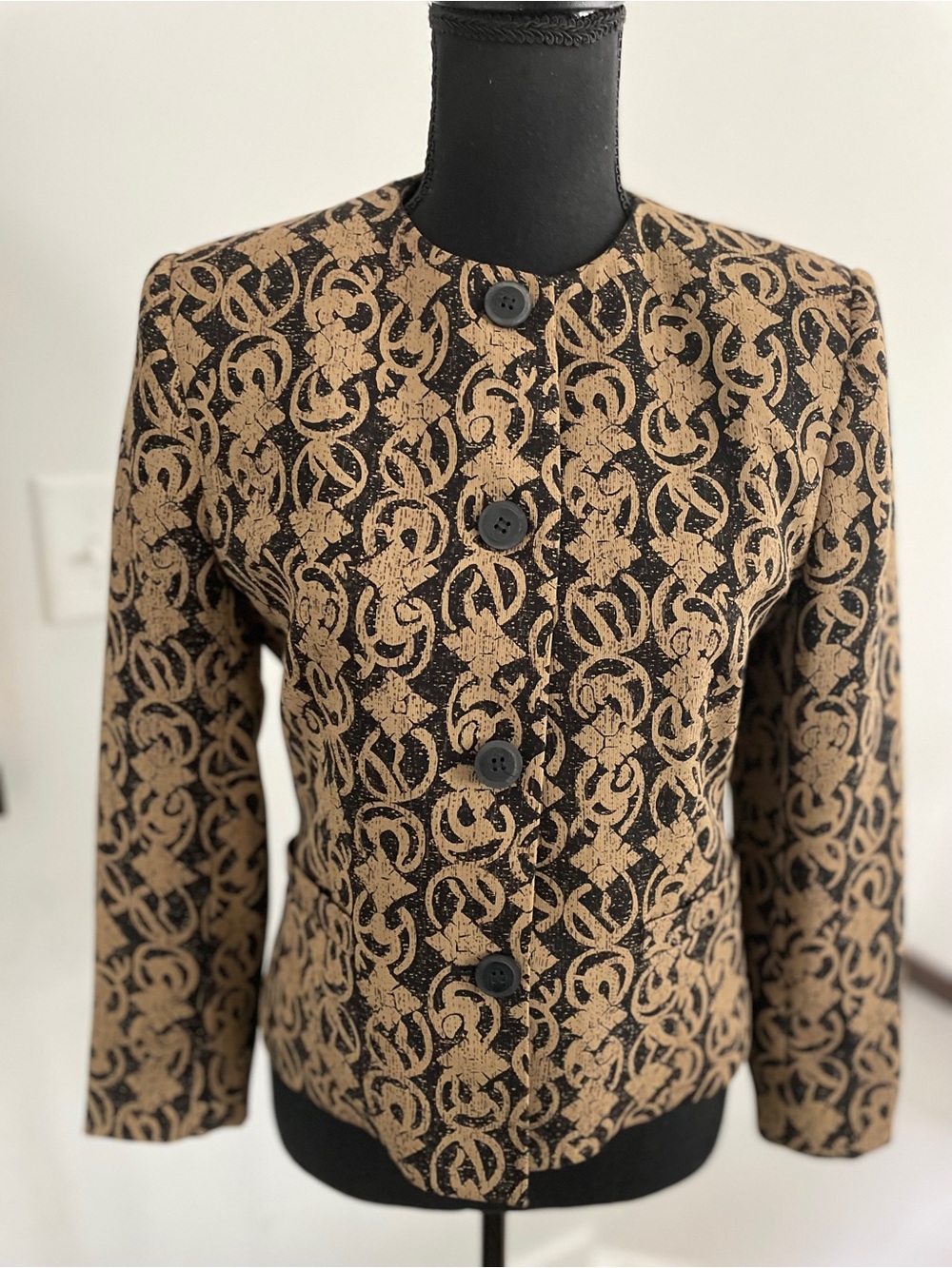 Rena Rowan for Seville Vintage Blazer Black Gold Size 4P 90s Career Chic Elegant